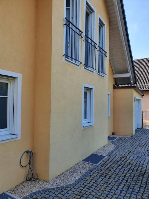 Phantastisches Haus Mit Pool Direkt In Muenchen Esterno foto